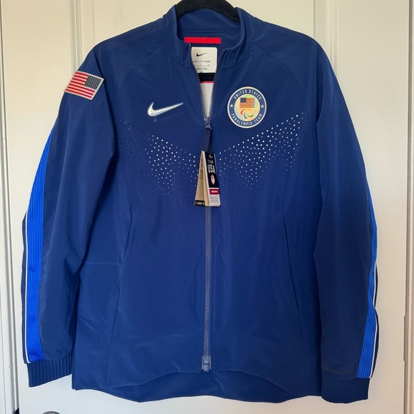 Nike NWT Women’s Team USA Paralympic Podium Small Jacket Paris 2024 Games - Picture 1 of 10